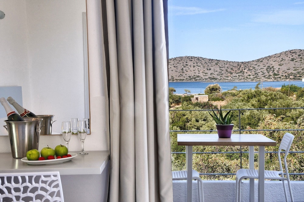 Elounda Krini Hotel by GHH 15/79
