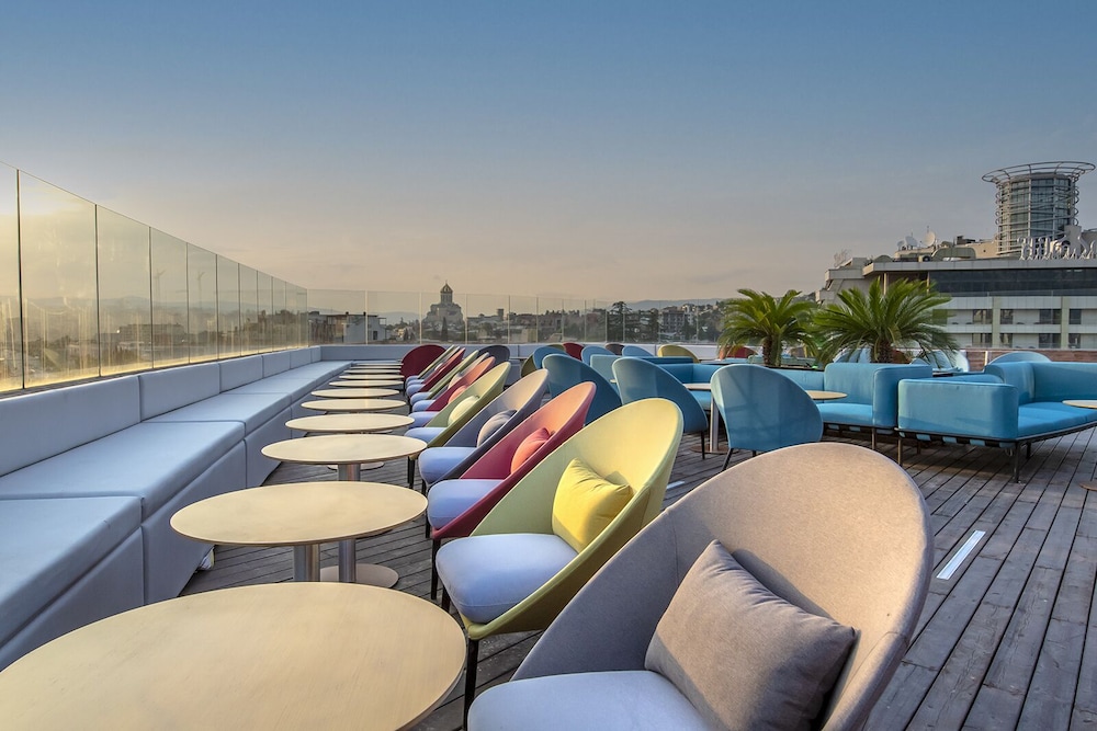 Golden Tulip Design Tbilisi 39/55