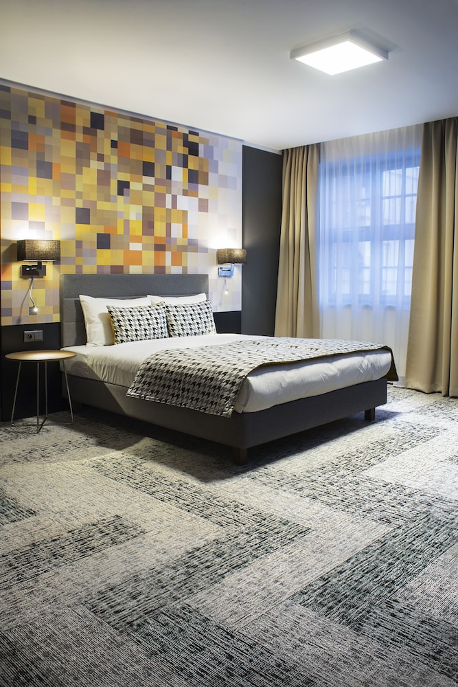 IBB Hotel Dlugi Targ 28/34