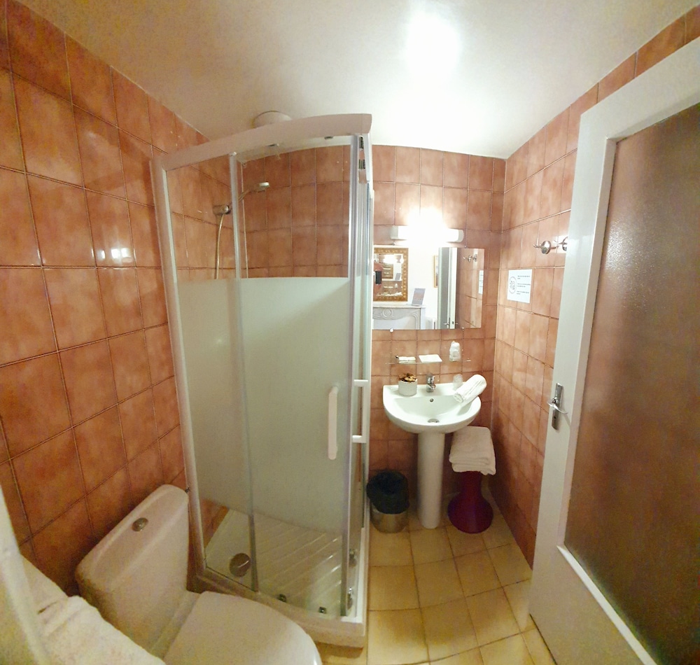 Richelieu Hotel 31/68