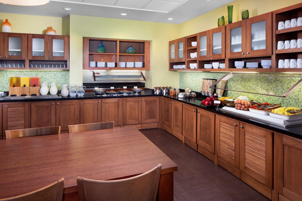 Hyatt Place Phoenix Mesa 49/56
