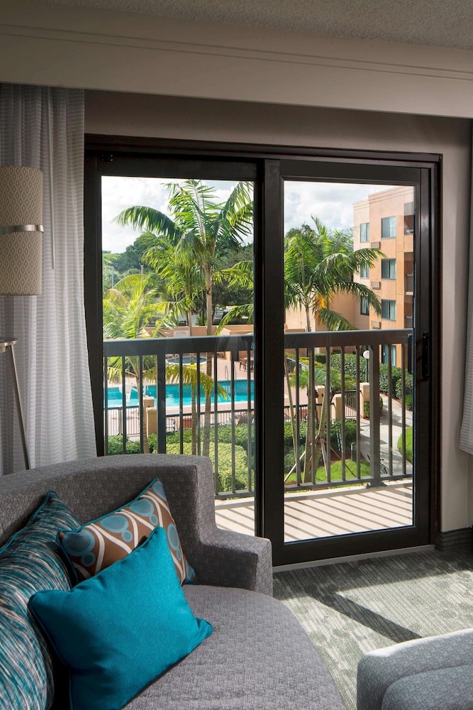 Sonesta Select Boca Raton 22/39