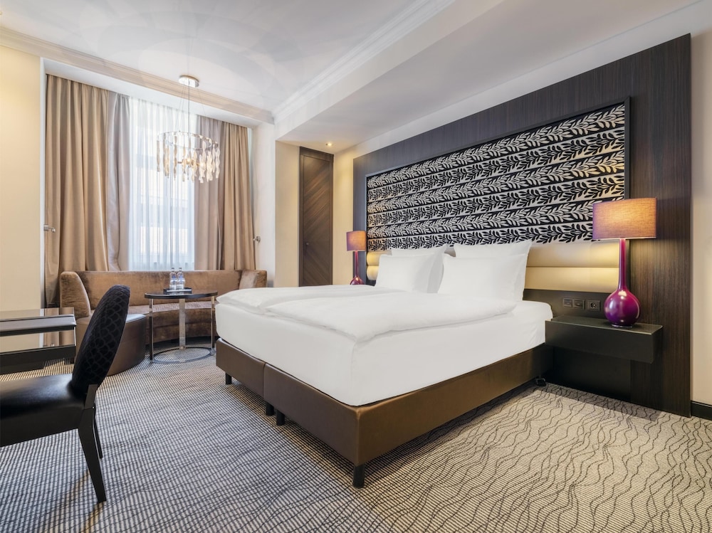 Steigenberger Grandhotel Hande 12/49