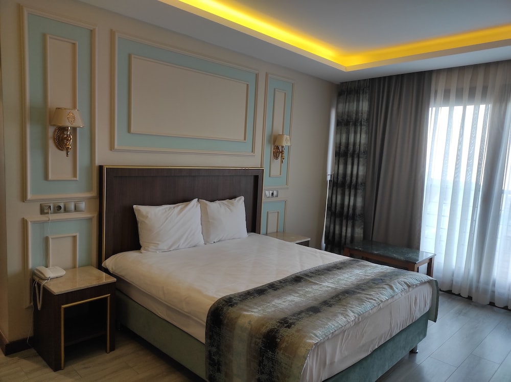 Magnaura House Hotel 22/53