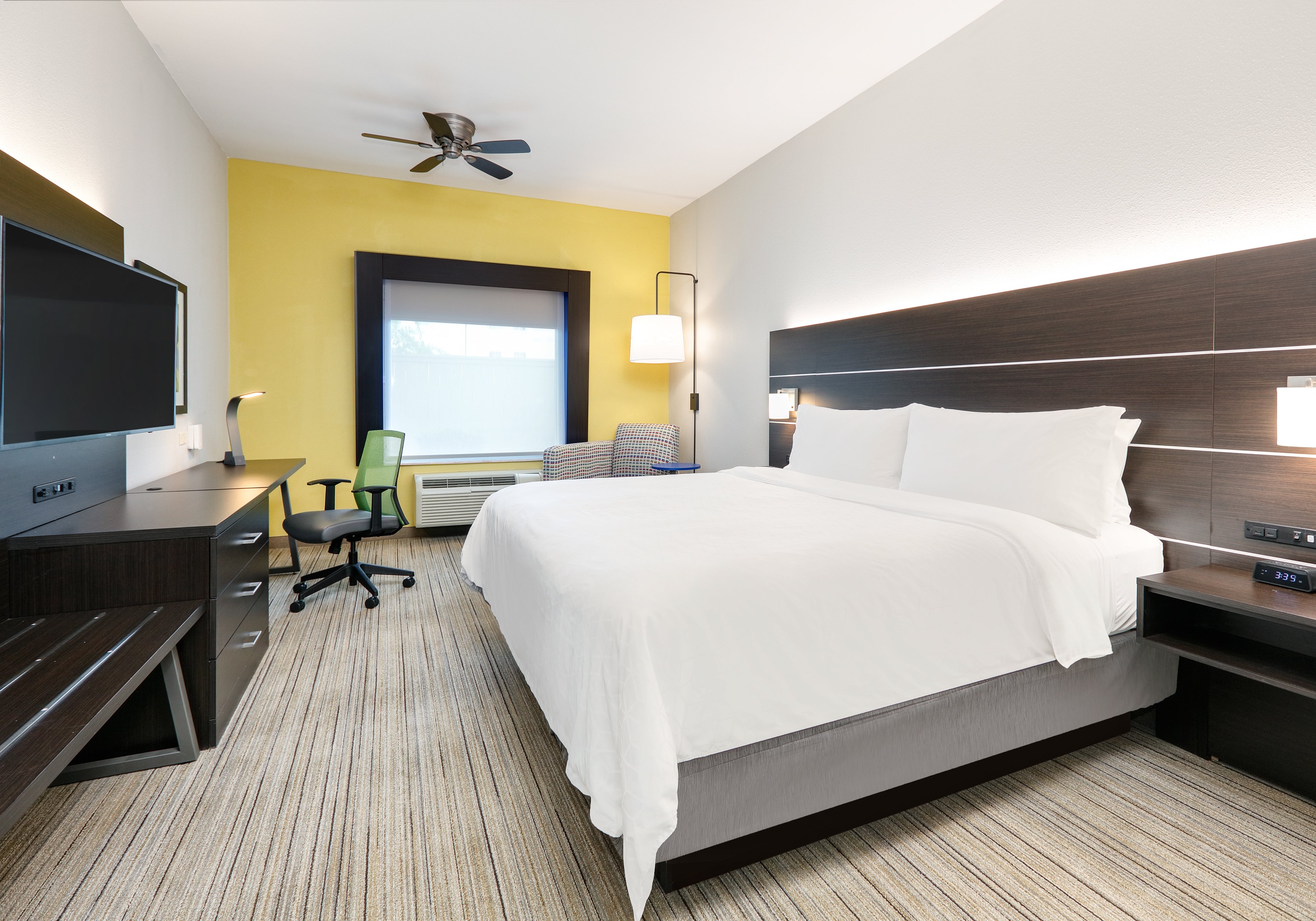 Leisure, King Bed