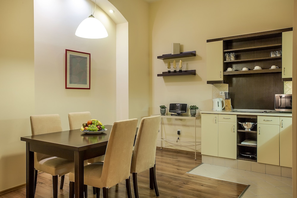 Mamaison Residence Izabella Budapest 32/49