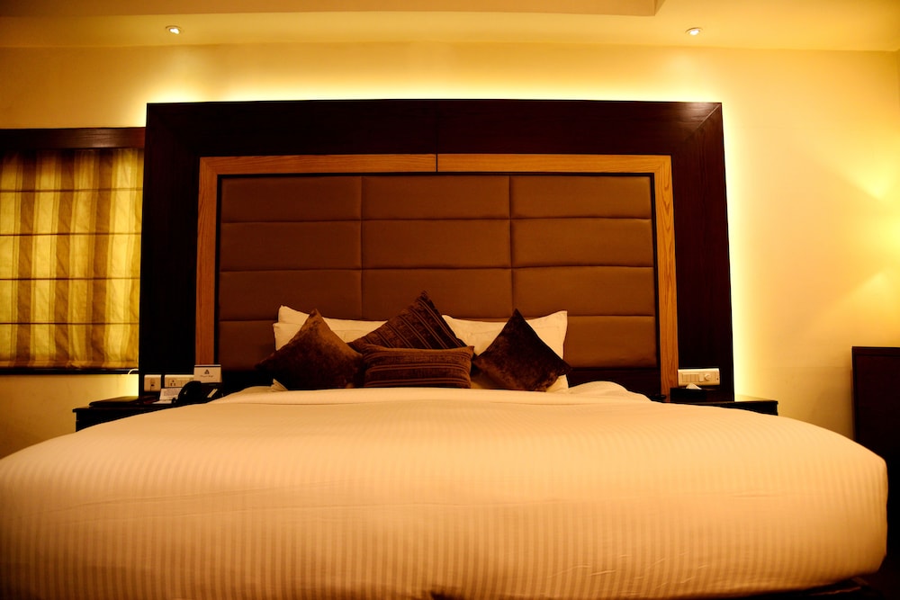 Hotel Royal Cliff 15/50
