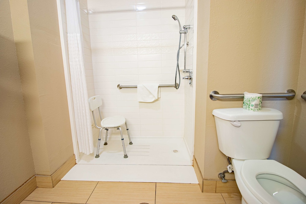 Surestay Plus By Best Western Owasso Tulsa North 16/39