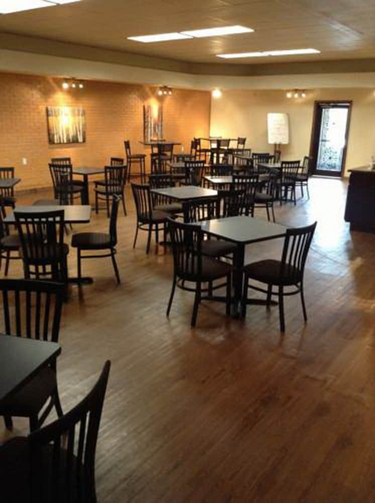 FairBridge Extended Stay a Kitchenette Hotel 35/44