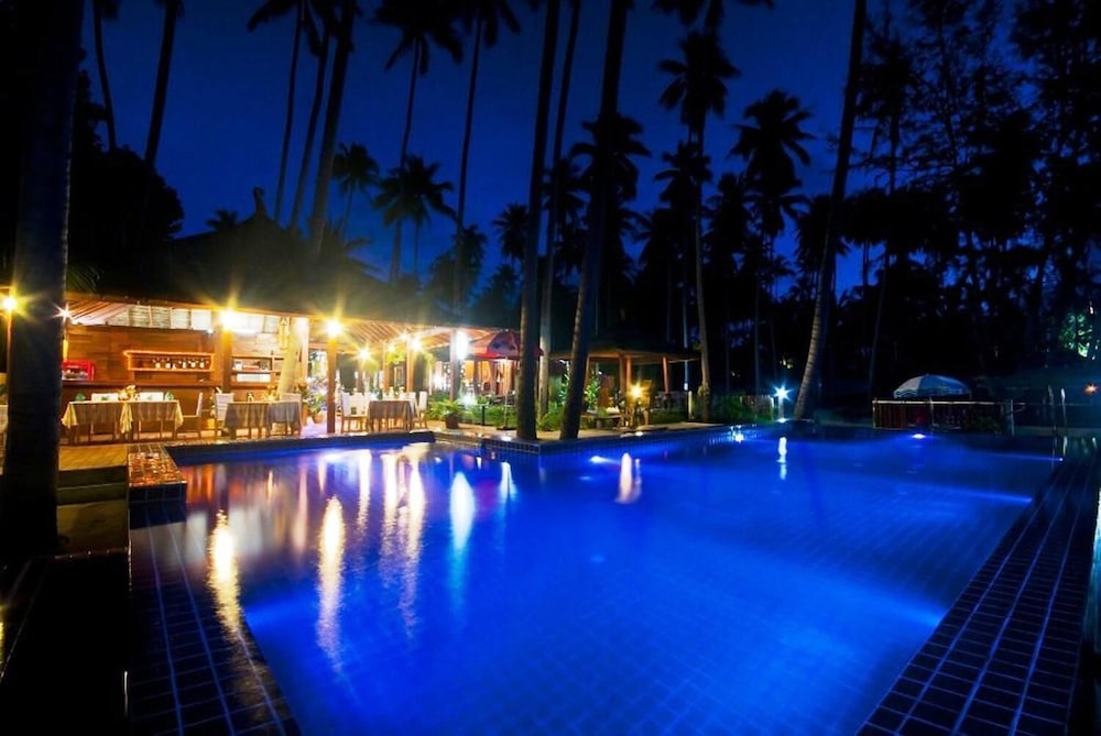 Lipa Bay Resort 6/55