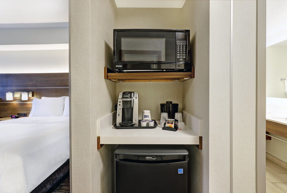 Holiday Inn Express Whitby Oshawa An Ihg Hotel 39/78