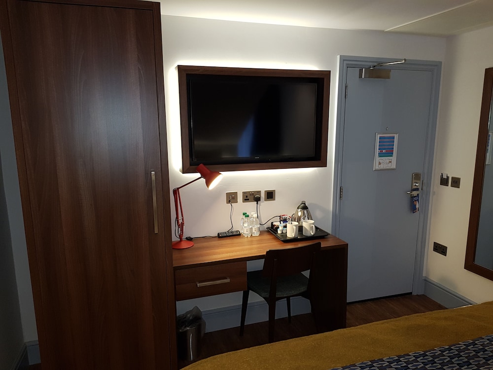 Station Hotel Aberdeen 38/67