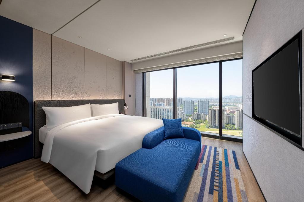 1 Bedroom, Aloft, Suite, King Bed, City View, High Floor