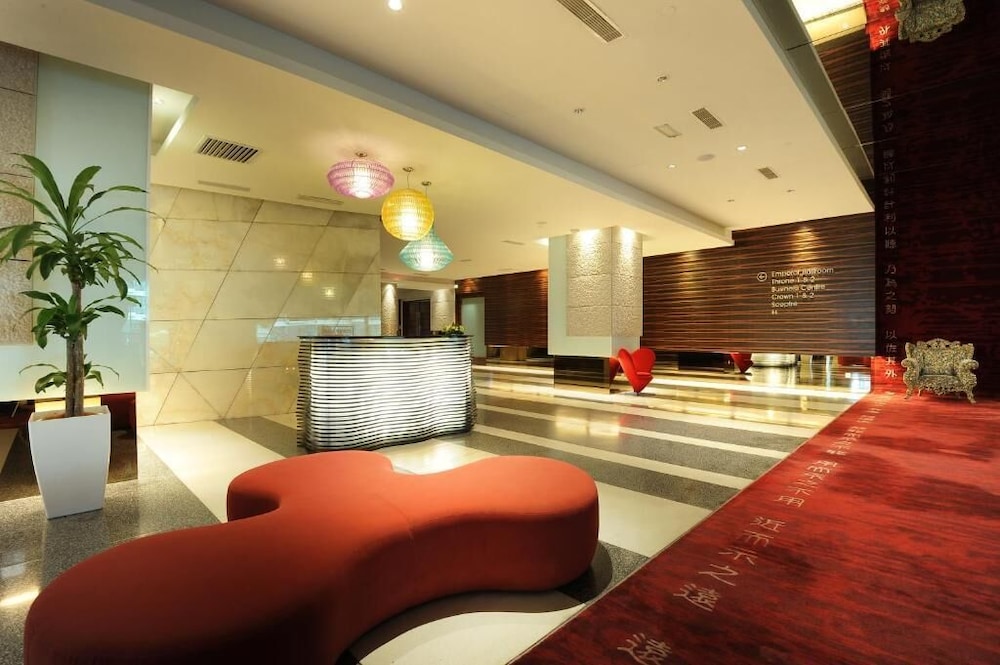 Sunday Hotel Subang Formerly Empire Hotel 10/67