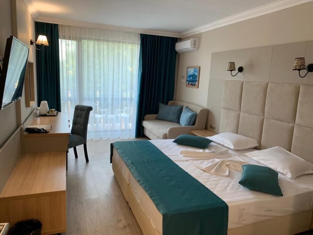 SPERANTA Hotel & Villas 10/40