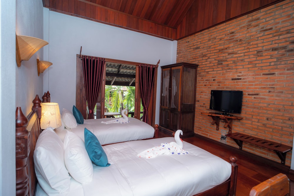 Muangthong Hotel 12/50