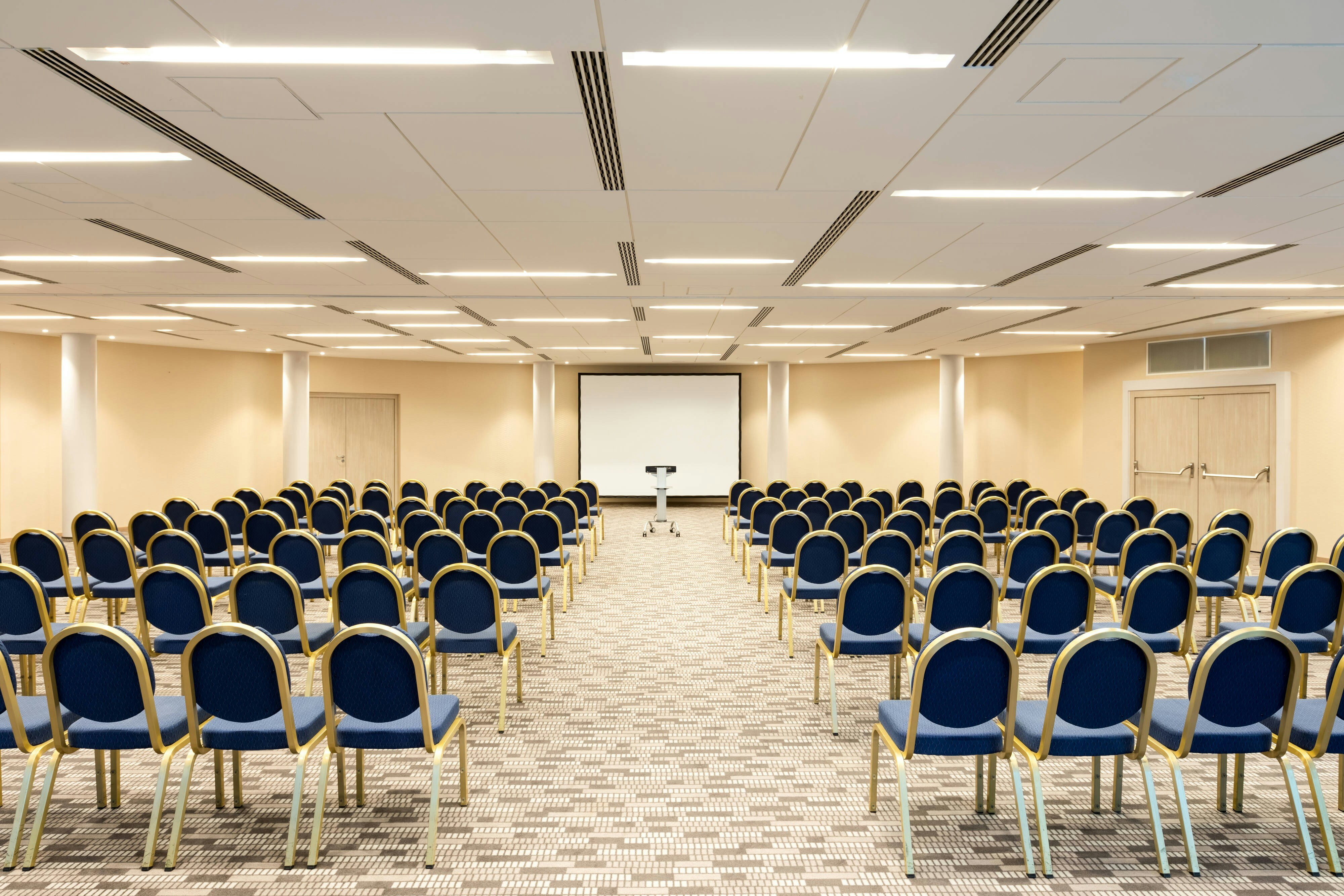 Delta Hotels by Marriott Frankfurt Offenbach (ex. New Century Hotel Frankfurt Offenbach) 23/28