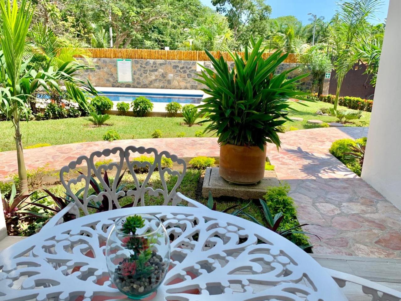 Solez Zihuatanejo 45/50