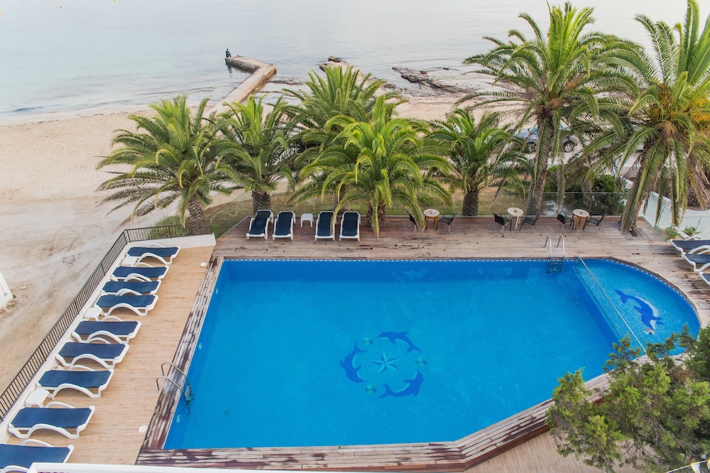 Hotel Tagomago 5/72