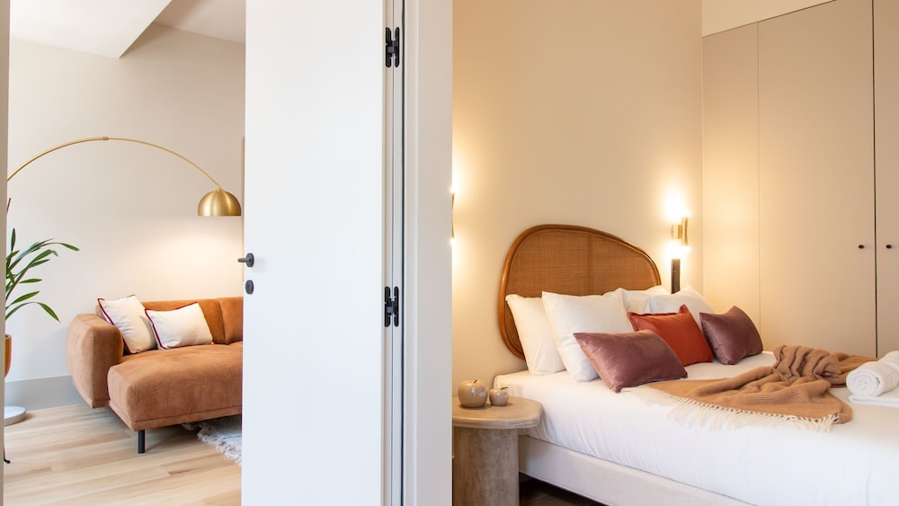 Deluxe, Apartment, 2 Double Beds, City View