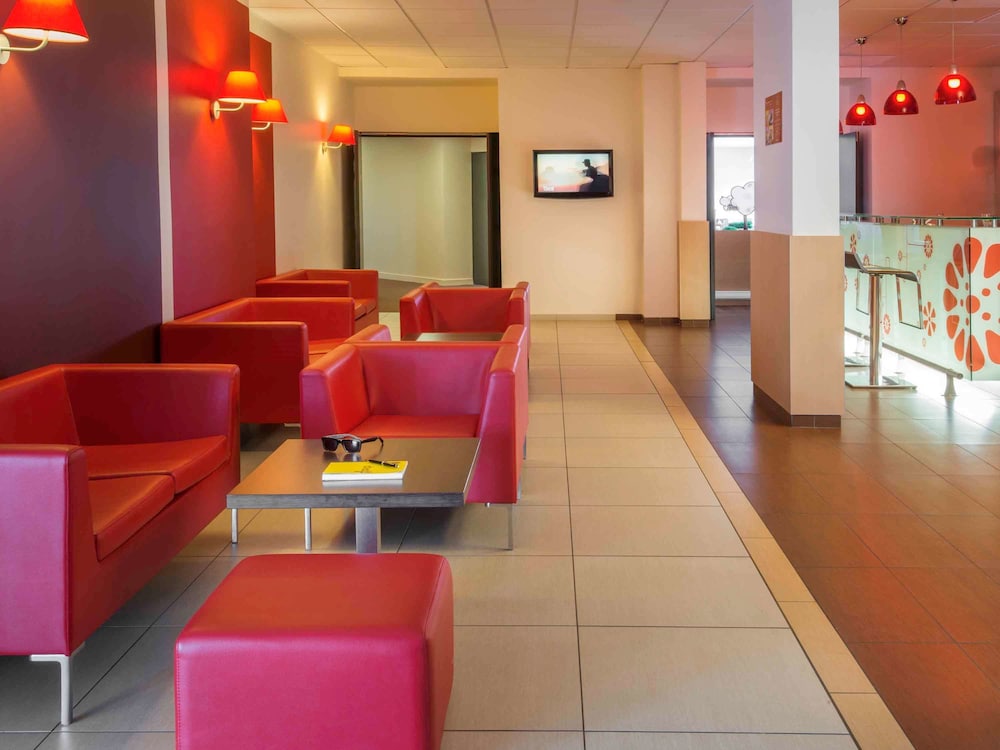 Ibis Cholet 18/36