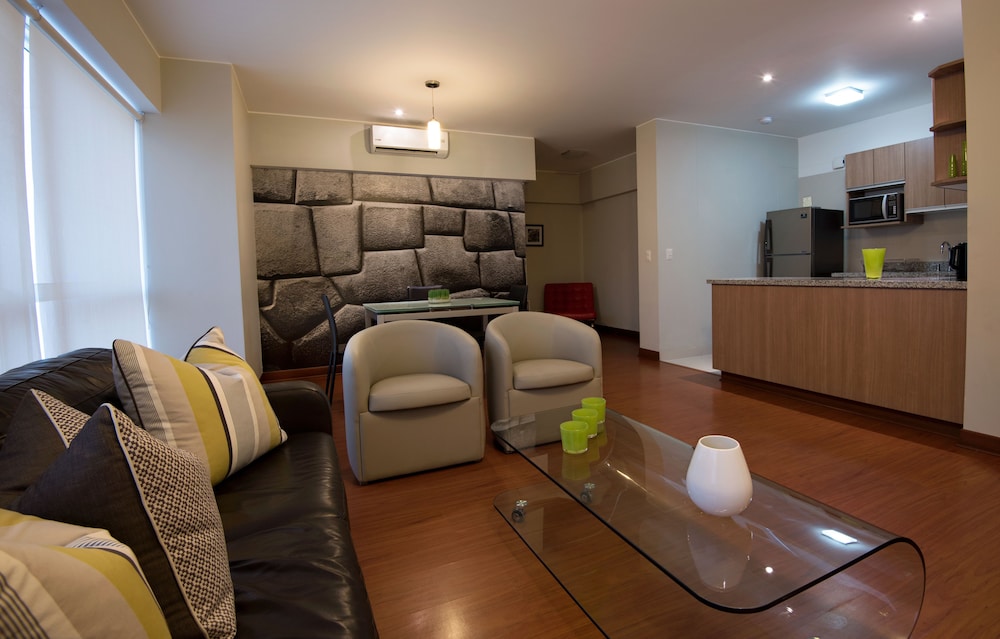 Mariel Hotel 30/53