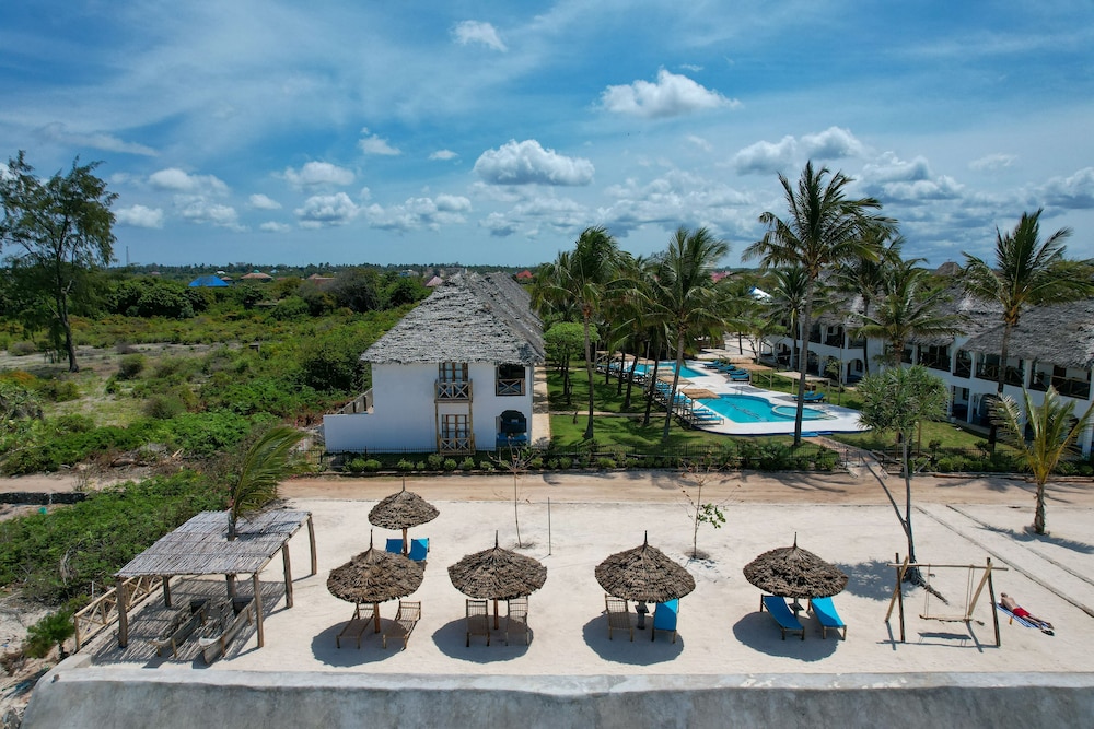 Nest Style Beach Hotel Zanzibar 6/59