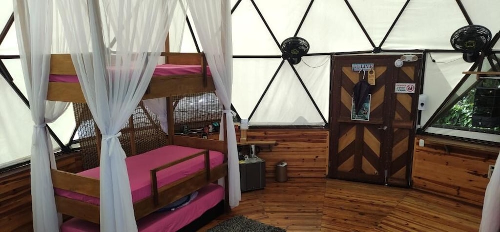 Trekker Glamping 30/58