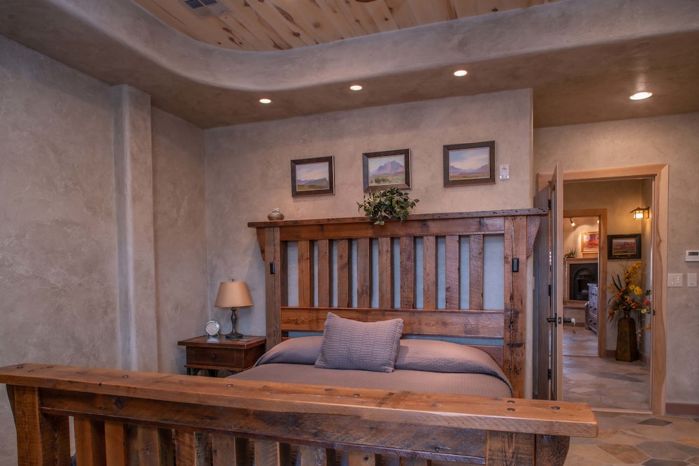 Cougar Ridge Lodge 47/79