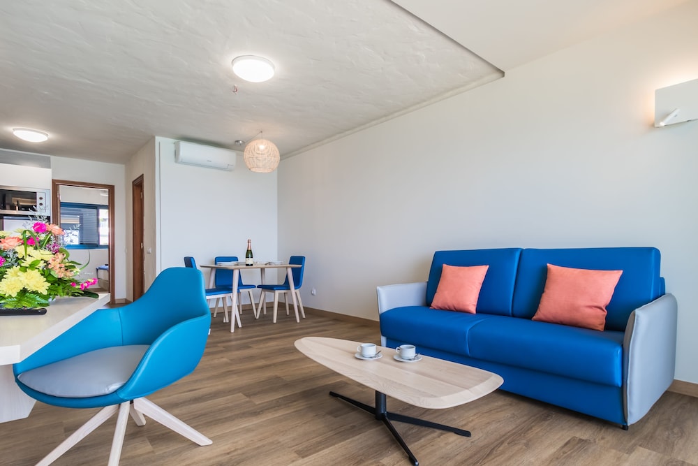 Apartamentos Garden & Sea Boutique Lodging by LIVVO 23/50