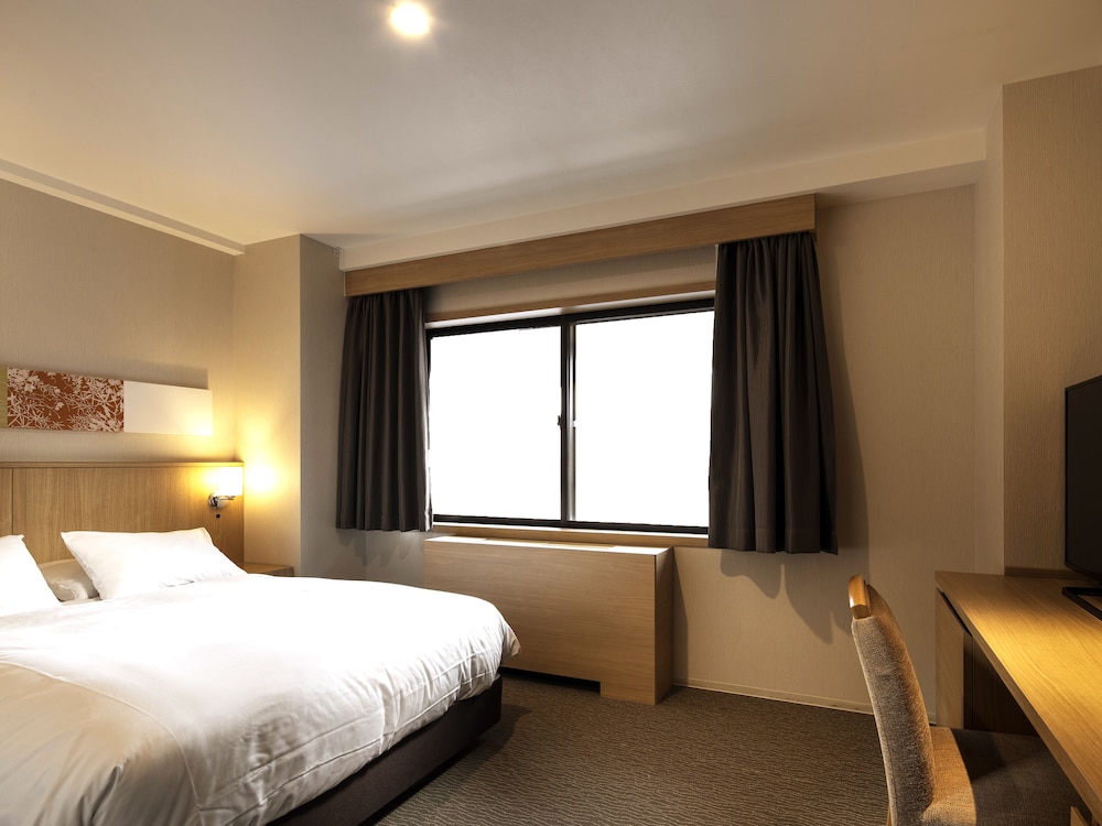 Superior, Double Bed, East Wing