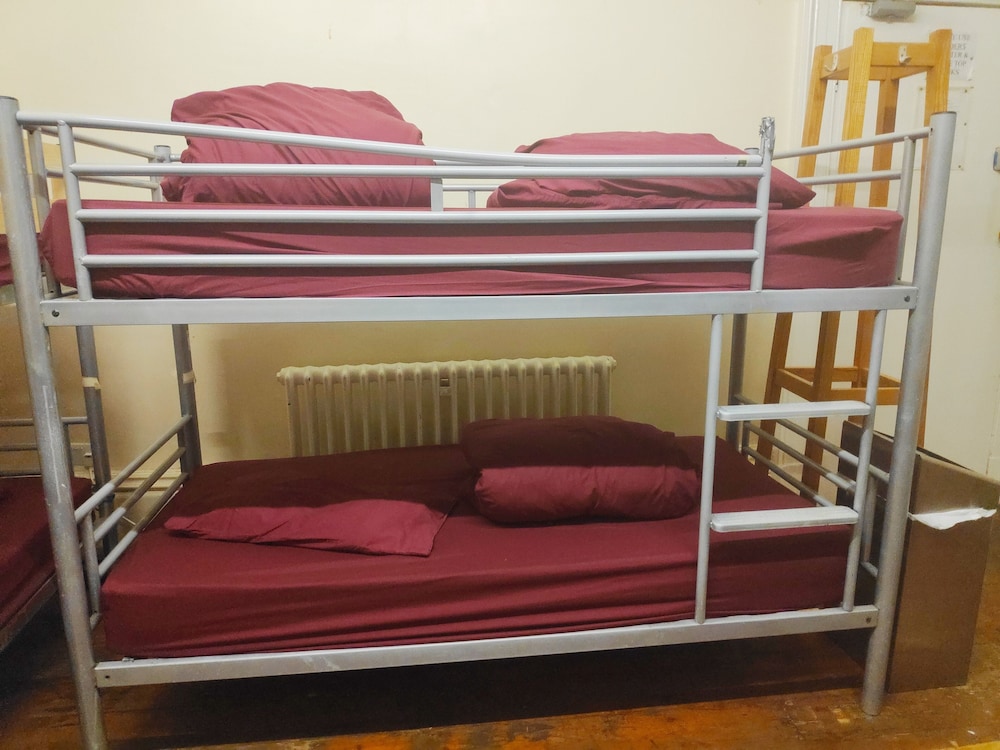 Embassie Backpackers Liverpool 22/41