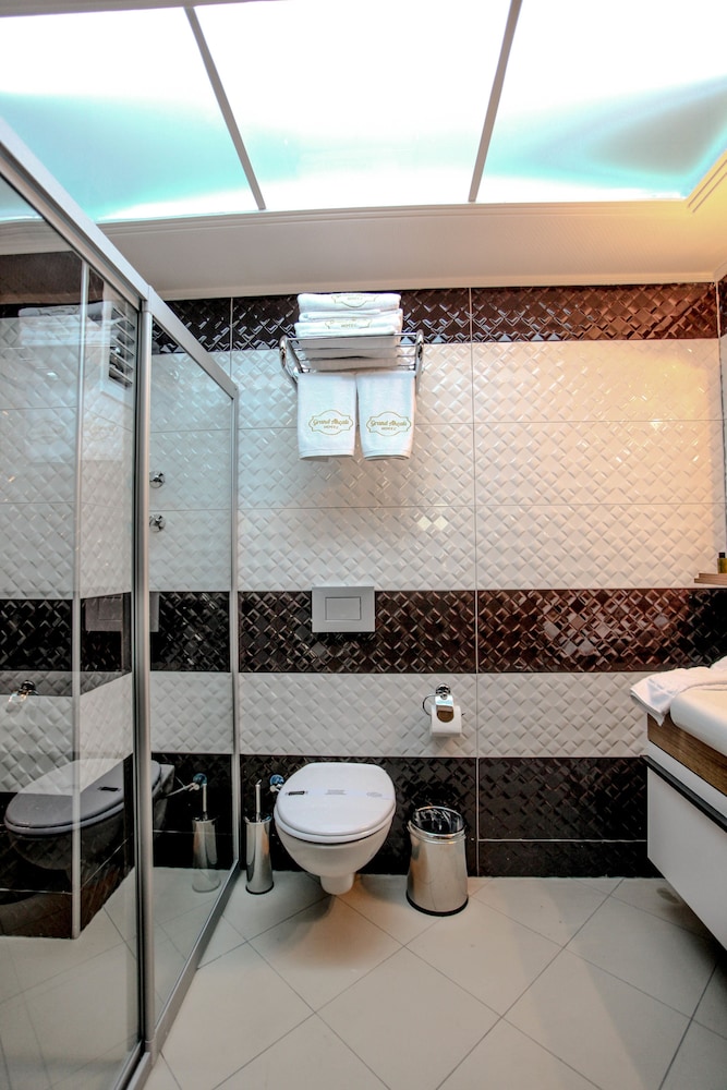 Grand Akcali Otel 21/22