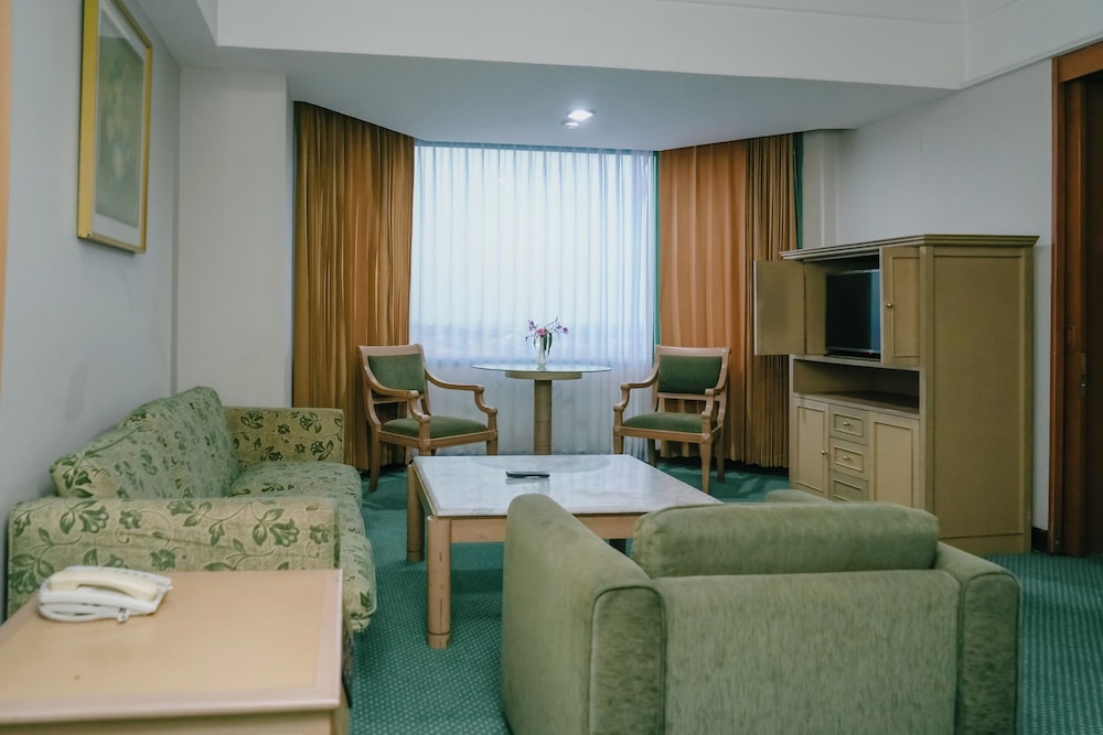 HORISON BANDUNG HOTEL 25/50