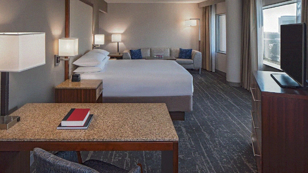 Hyatt Regency Denver Tech Center 24/76