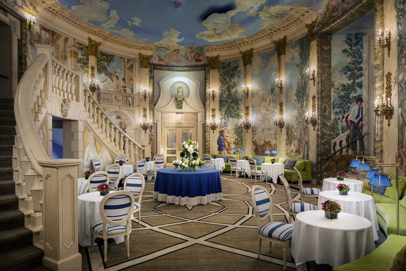 The Pierre A Taj Hotel New York 65/76