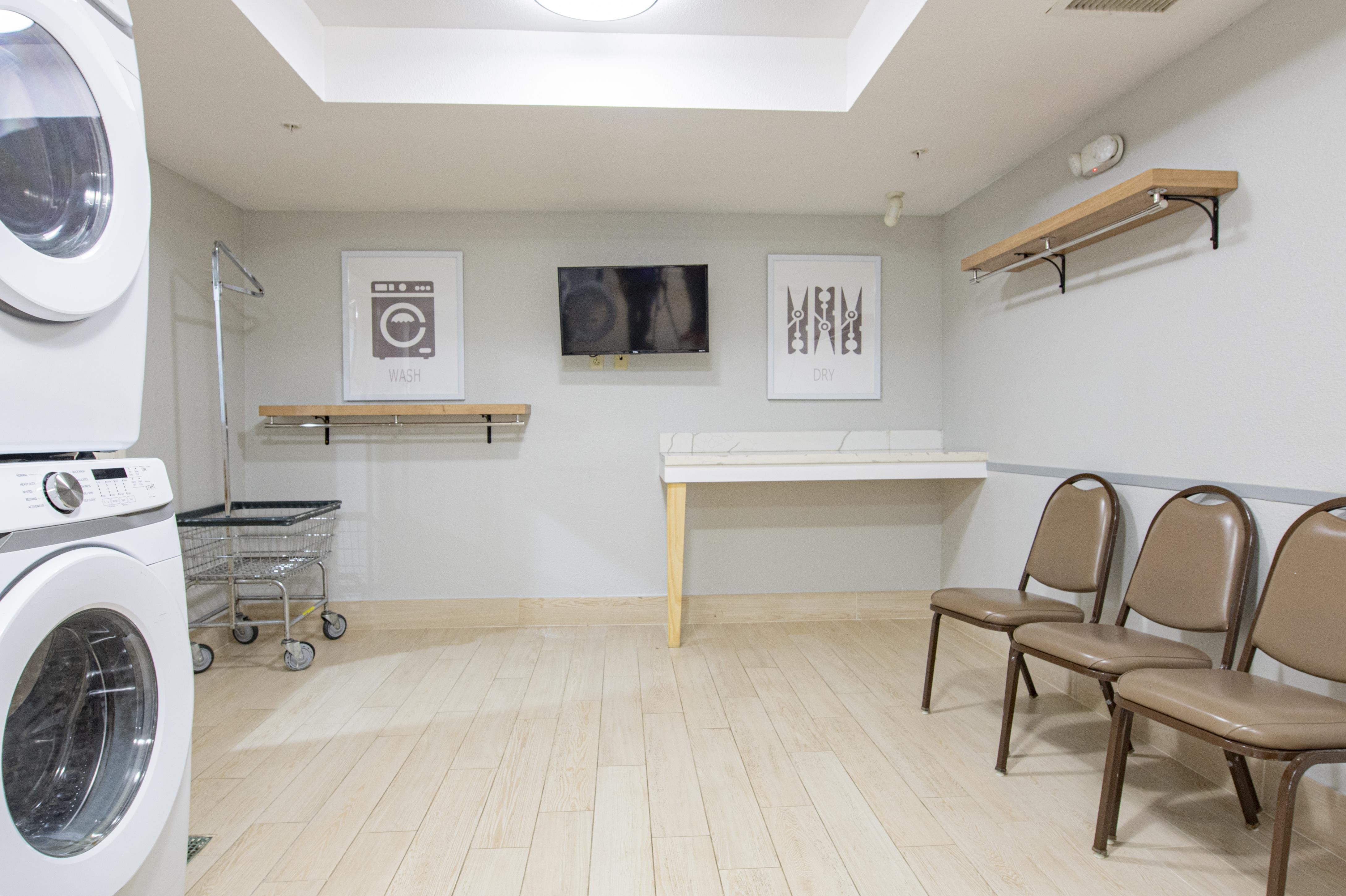 Staybridge Suites Lafayette Airport 26/63