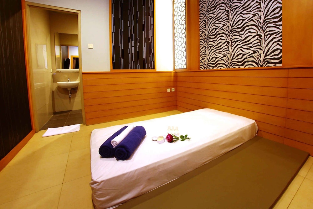 Aswin Hotel 31/46