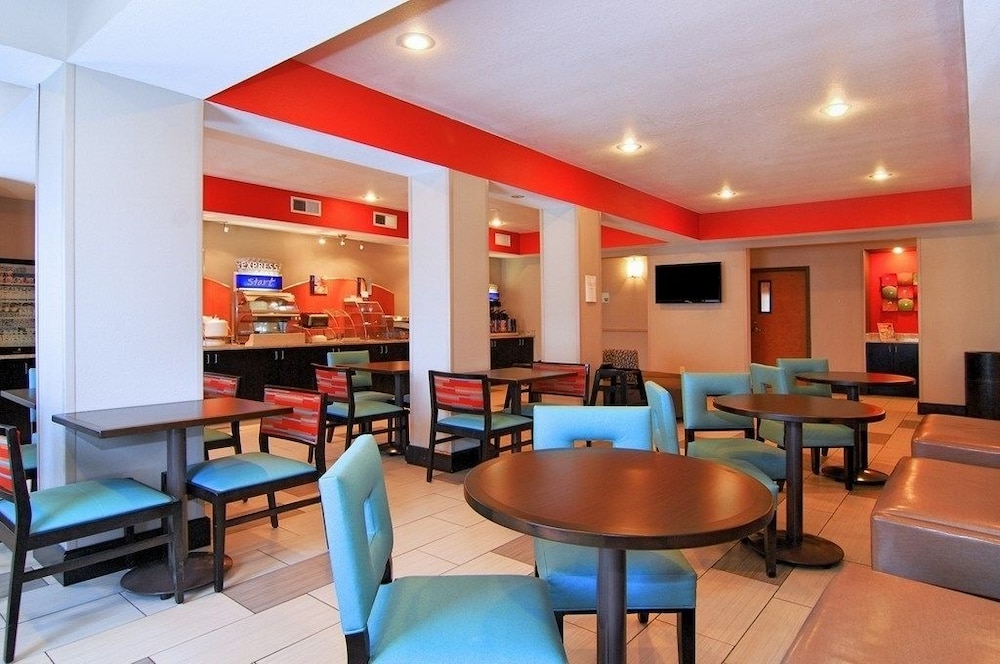 restaurant cafeteria