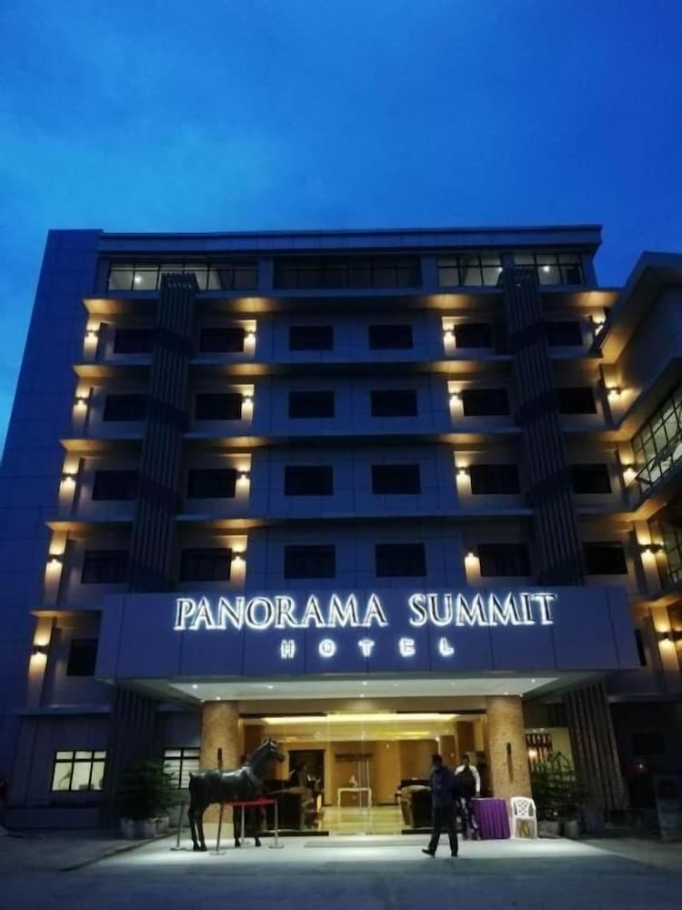 Panorama Summit Hotel 1/50