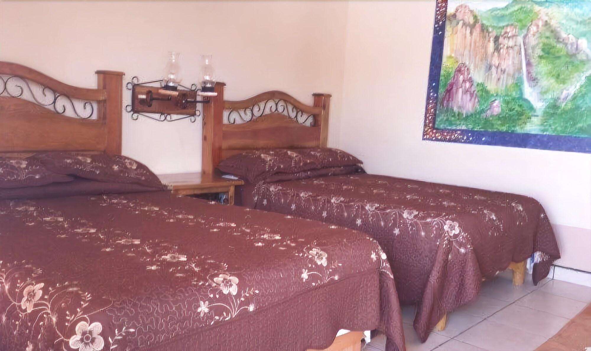 Hotel Cabanas Taramuri 8/27