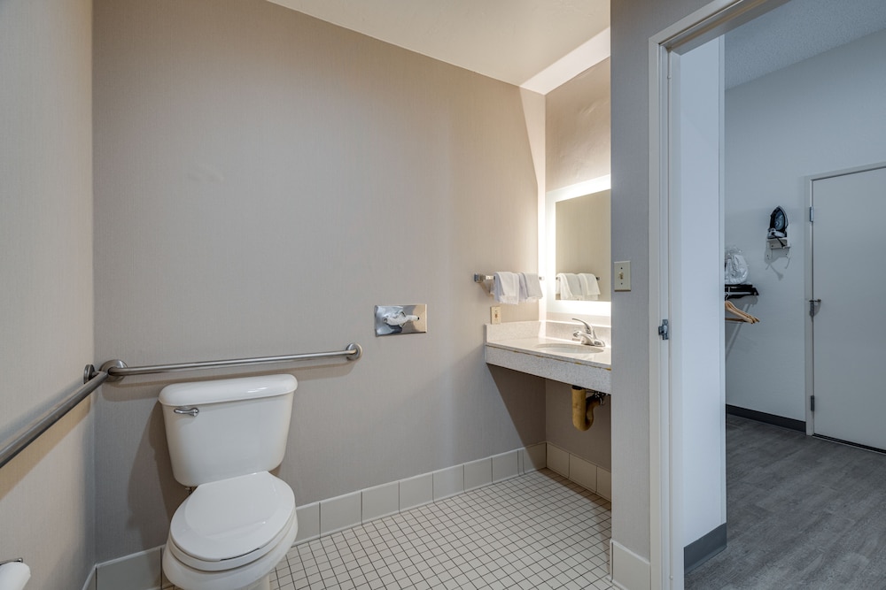 MySuites Lawton 14/54