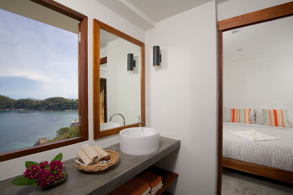 Cape Shark Pool Villas 49/50