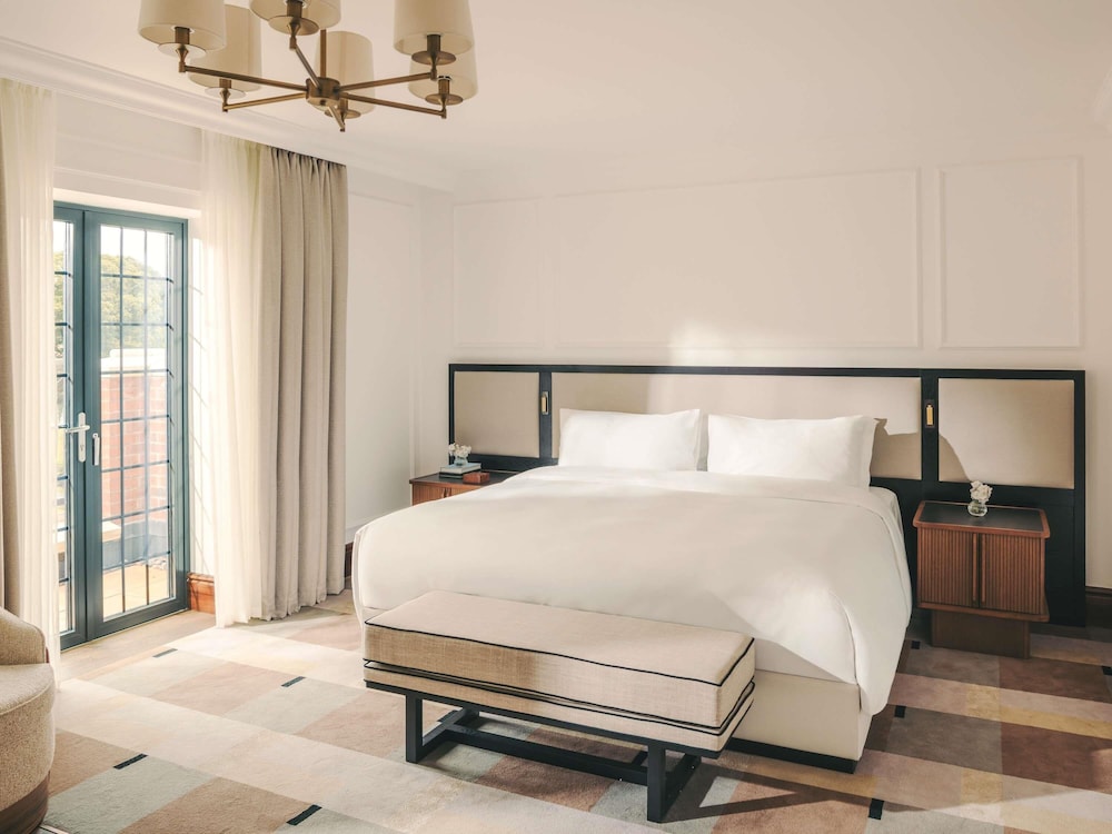 Fairmont Cheshire The Mere 10/49
