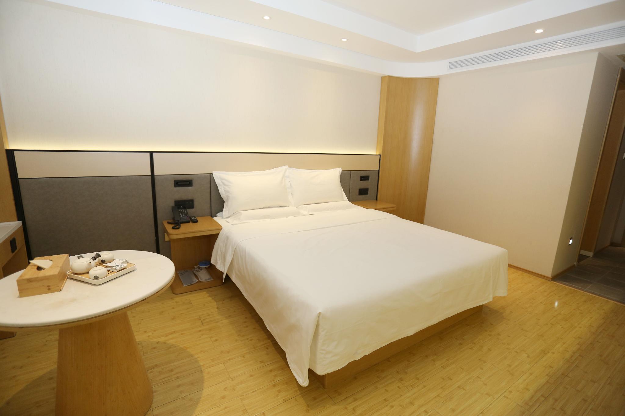 Superior, Queen Bed