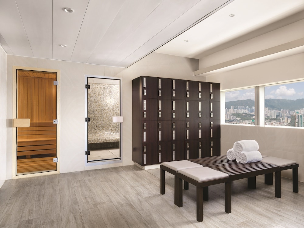 Cordis, Hong Kong 33/43