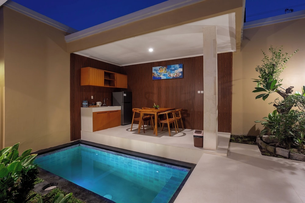 Karana Villa Bali 47/64