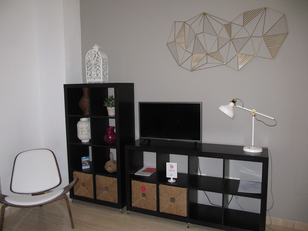 Life Apartments Alameda Colon 53/58