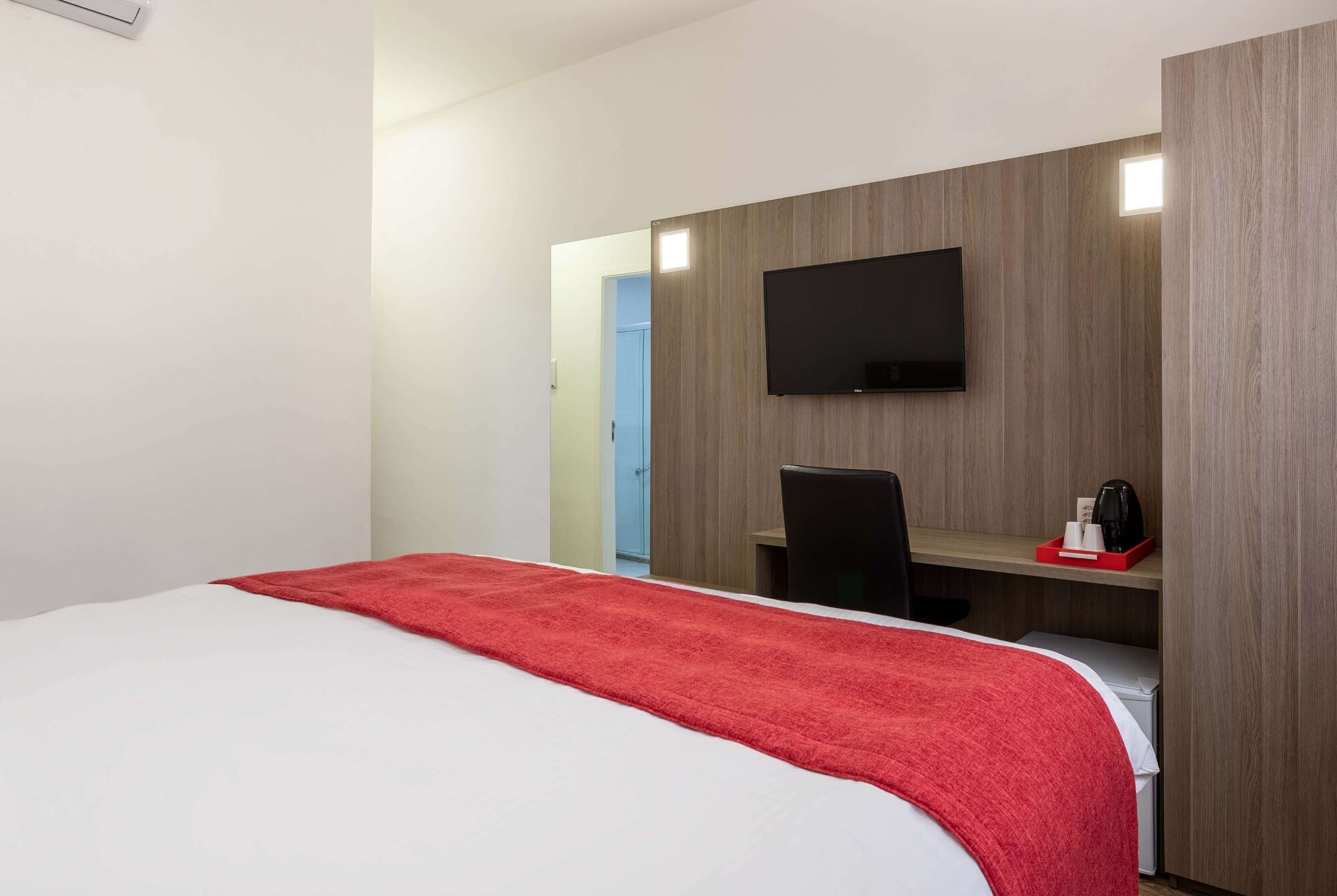 Standard, King Bed