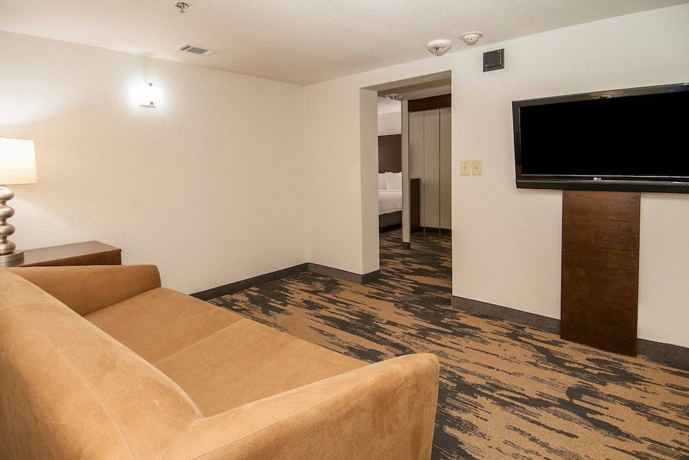 Fairfield Inn Suites Dallas Dfw Airport South Irving 18/46
